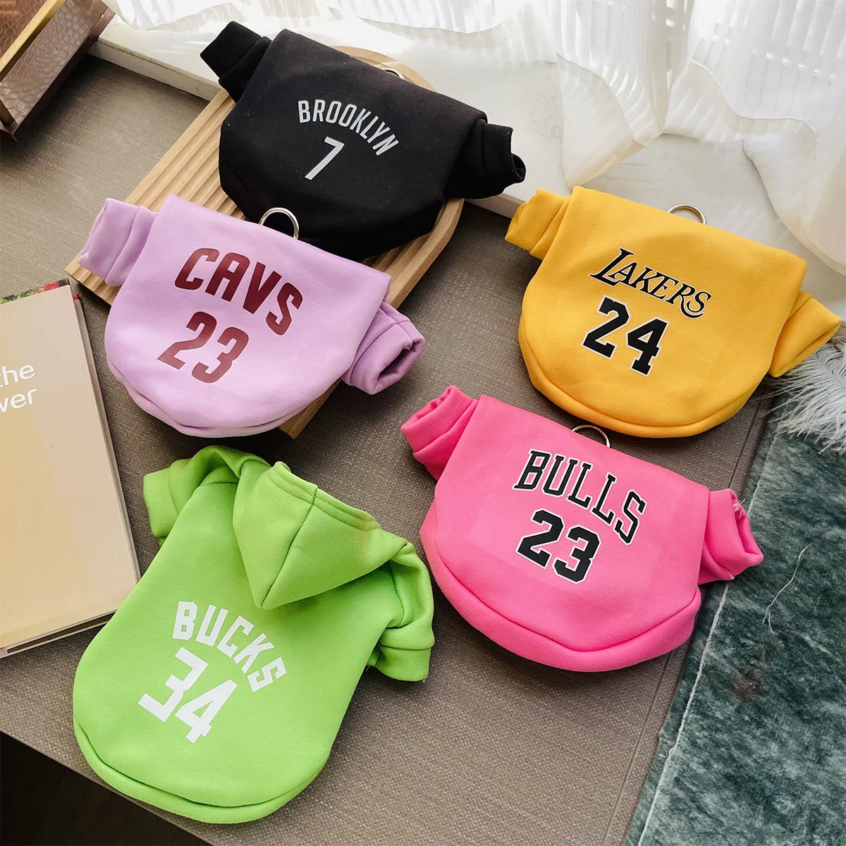 Autumn and Winter Clothes Dog Milk Silk with Velvet Hat Pullover Sweater Cat and Dog Strap Pulling Rope Loop Buckle Clothing Spo