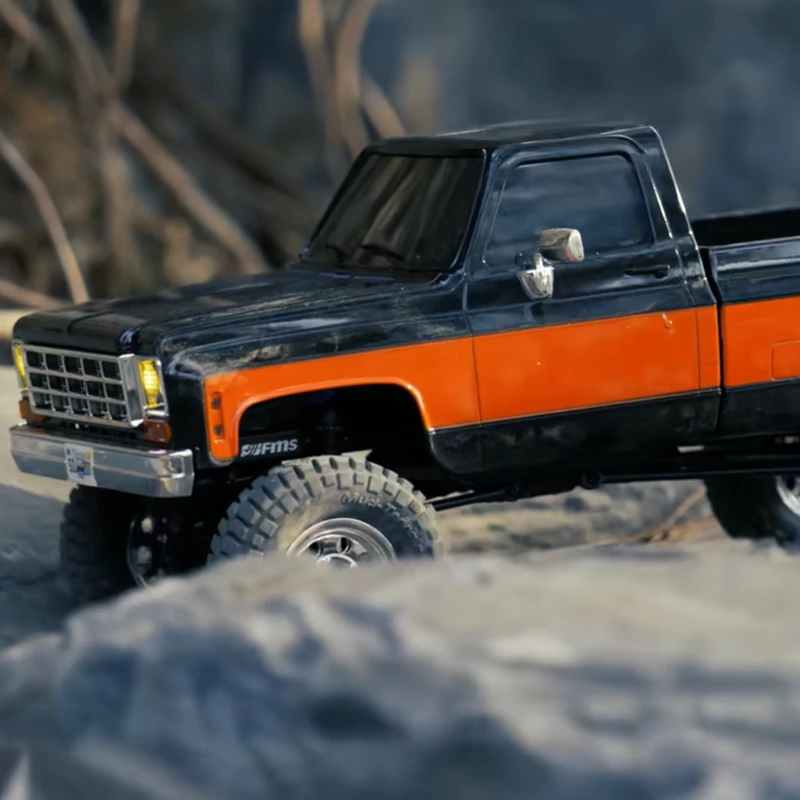 Novo captador fms k10 1:18 fcx18 chevrolet rc modelo de controle remoto carro simulação carro de escalada modelo de brinquedos de tração nas quatro rodas