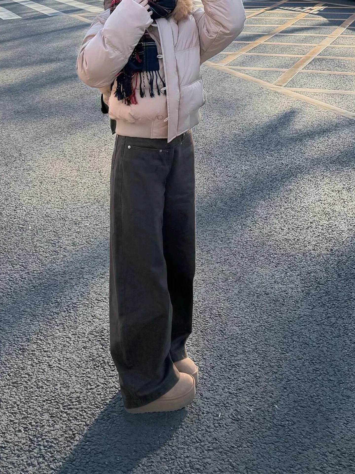 Plus size americano retro café cor denim calças femininas outono inverno novo sle emagrecimento cintura alta perna larga jeans