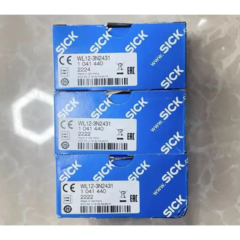 New WL12-3N2431 Order number: 1041440 Optoelectronic Sensor Quick Shipping