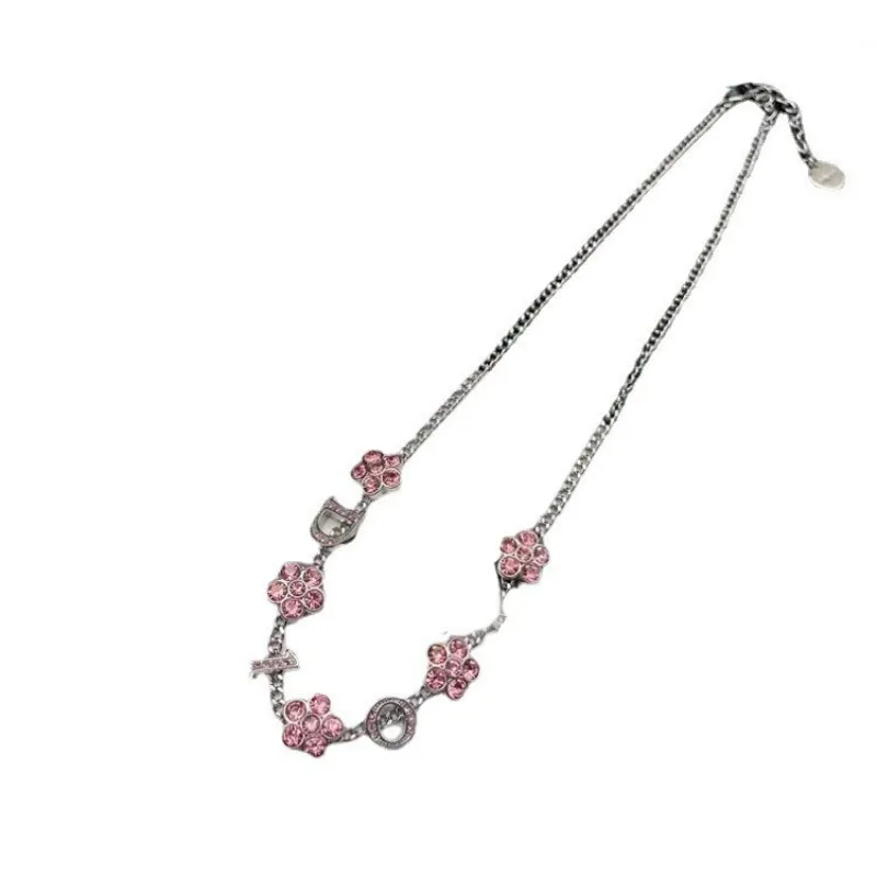 Twist Chain Floral Letter Rhinestone Fashion Small Fragrance High Sense Fashion Versatile Collarbone Chain