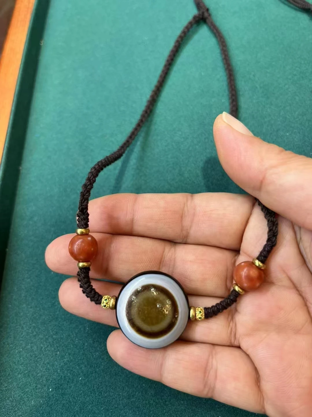 Sheep's Eye Strip West Asia Tibet Dzi Pendant Drop Choker Nacklace Natural Stone Materials Fashionable Style Tibet Heaven Bead