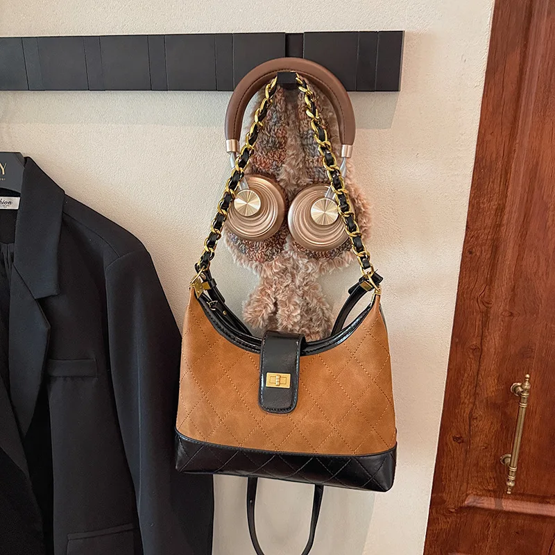 

2025 Quilted Womens Underarm Chain Strap Bag Genuine Leather Multi-way Crossbody Shoulder Purse Vintage Chic Large Capacity Tote