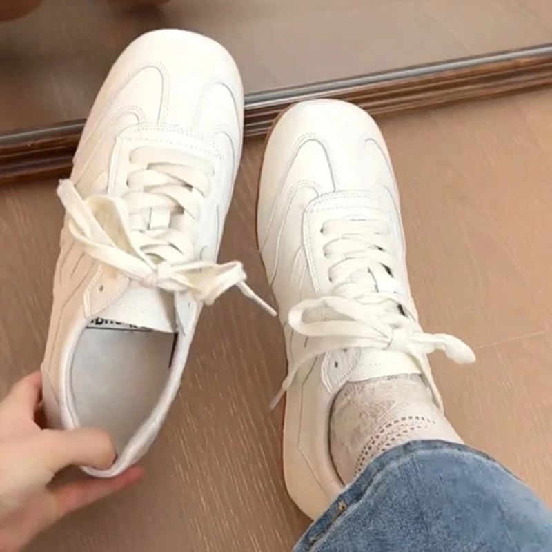 

2025 NEW Lightweight Flat Bottom Sports Shoes for Women Spring Summer New Style Versatile Casual Rubber Mesh Shoes