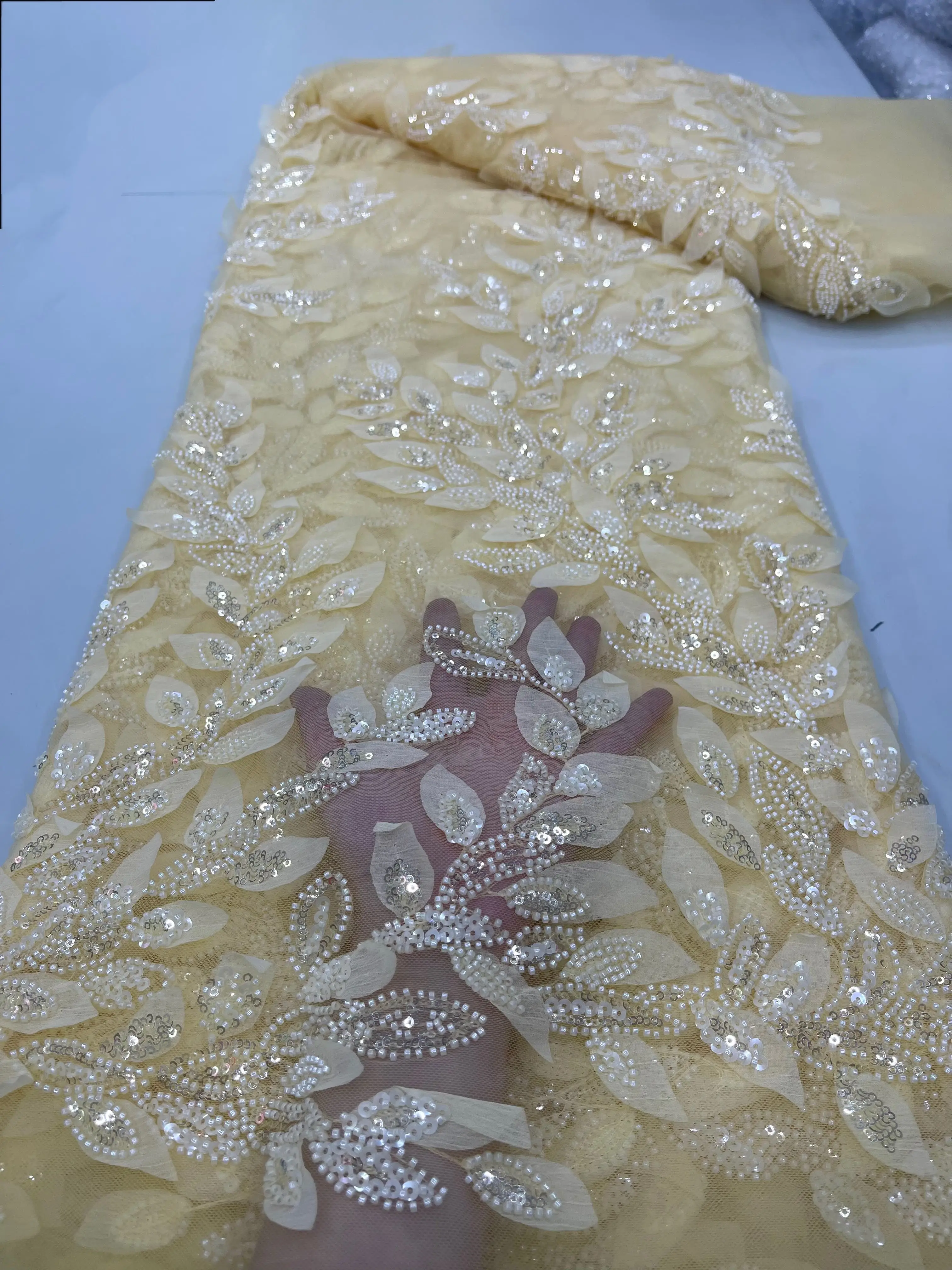 

Luxury 5 Yards Newest African Tulle 3d Flowers Embroidered French Net Lace Fabric High Quality Lace For Nigerian Wedding Dress