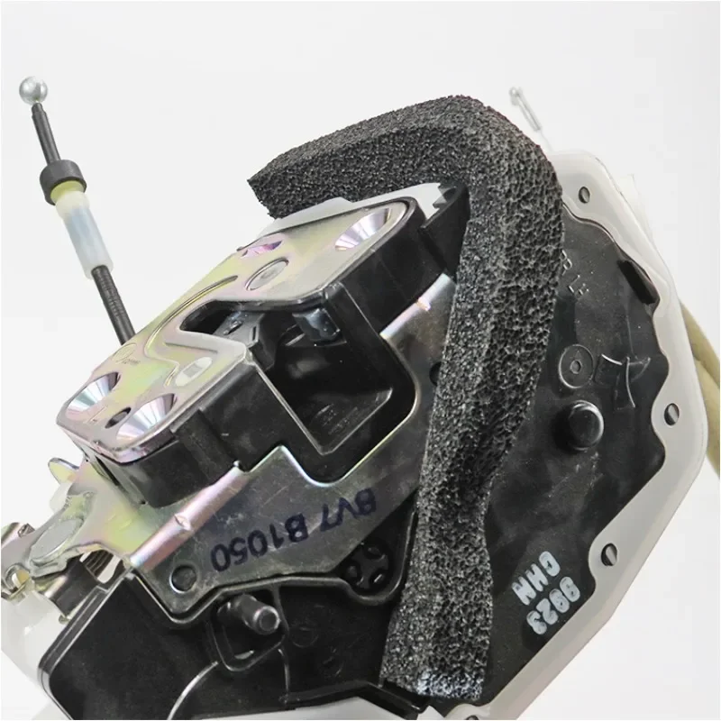 

Genuine Door Lock Actuator Central Locking Motor For Renault Koleos Kadjar 2016-2019