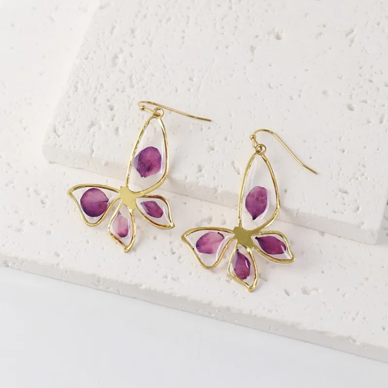 

Unique Butterfly Earring With Natural Petal Handmaking Epoxy Resin Natural Flower Earrings Fashion Butterflies Jewelry Wholesale