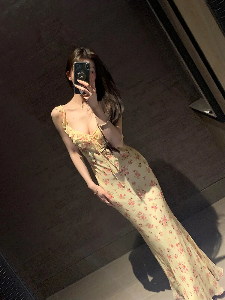 

XZY Шикарная романтическая юбка с цветочным принтом и v-образным вырезом, с завязкой на талии, праздничное длинное платье для женщин больших размеров, летний сезон, полиэстер с высокой талией...