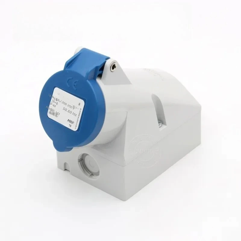 工業用防水ソケット3芯単相16a-230v（101用）のドイツ語原文