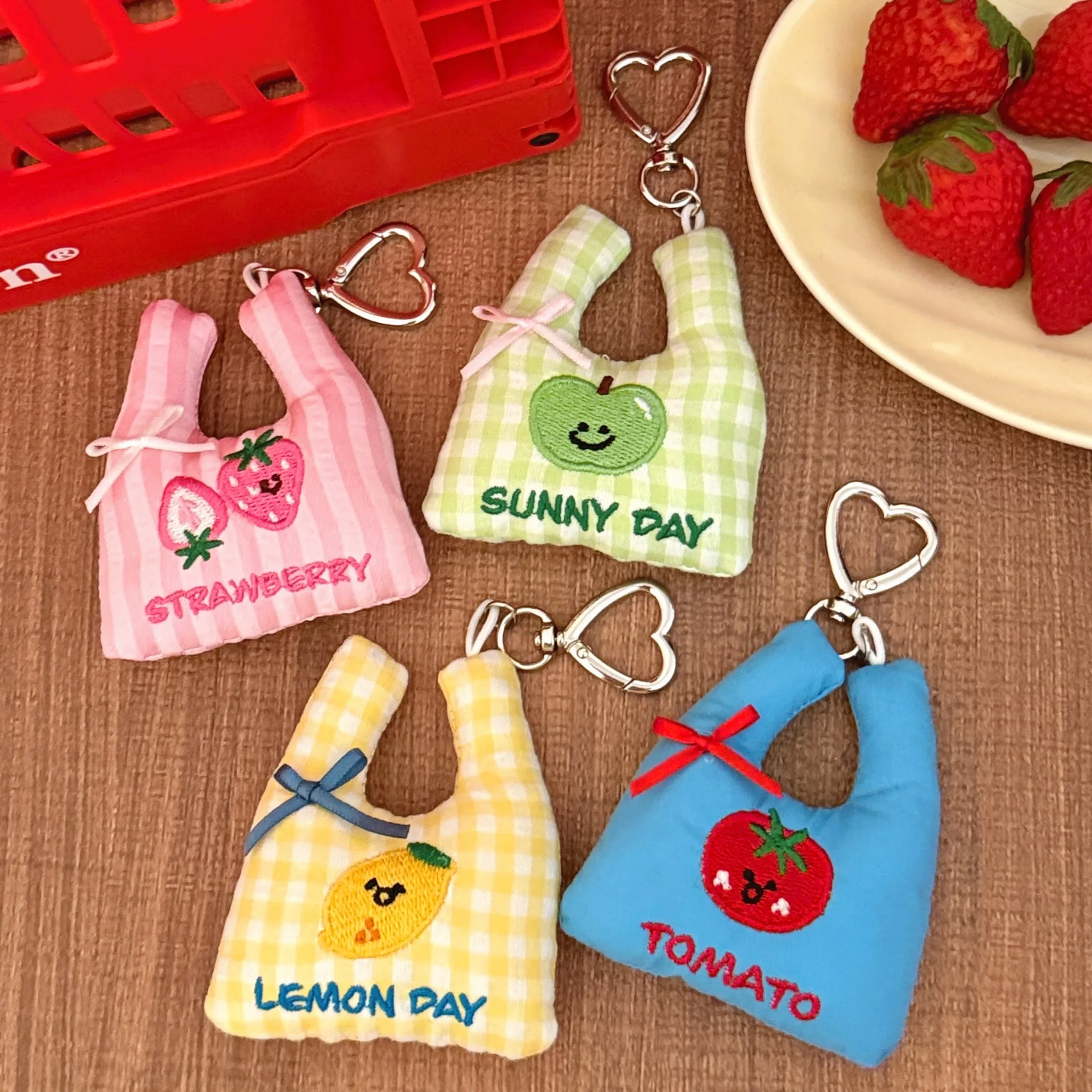 1/4 Pcs Cute Shopping Bag Doll Pendant Versatile Backpack Decoration Keychain Decoration Doll Pendant