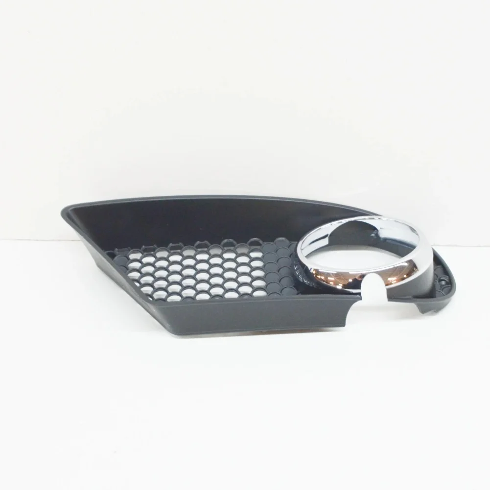 

CLS W219 Крышка противотуманной фары Аксессуар Крышка автомобильного фонаря Крышка противотуманной фары Материал ABS Подходит для практичного дизайна 2006-2011 гг.