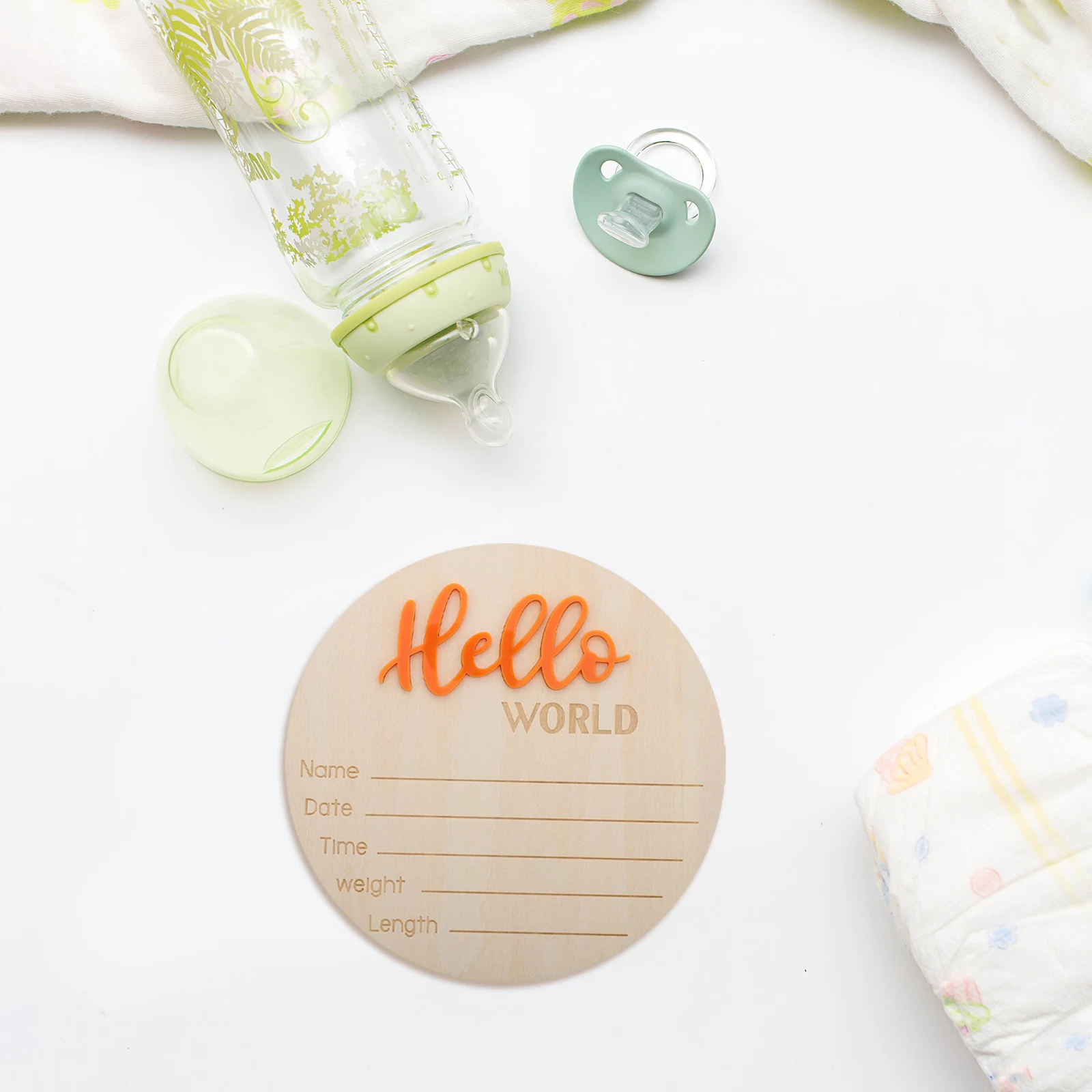 

4pcs Baby Announcement Sign Card Wood Wooden Girl Newborn Boy Name Plate for Nursery Shower Decor Newborn Prop