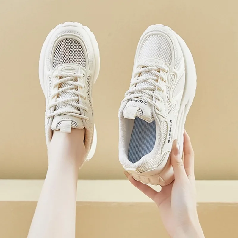 

Пара женских спортивных кроссовок Dequn Agan с кожаной поверхностью, другие функции, нескользящая подошва, внутренний материал: кожа, другие характеристики