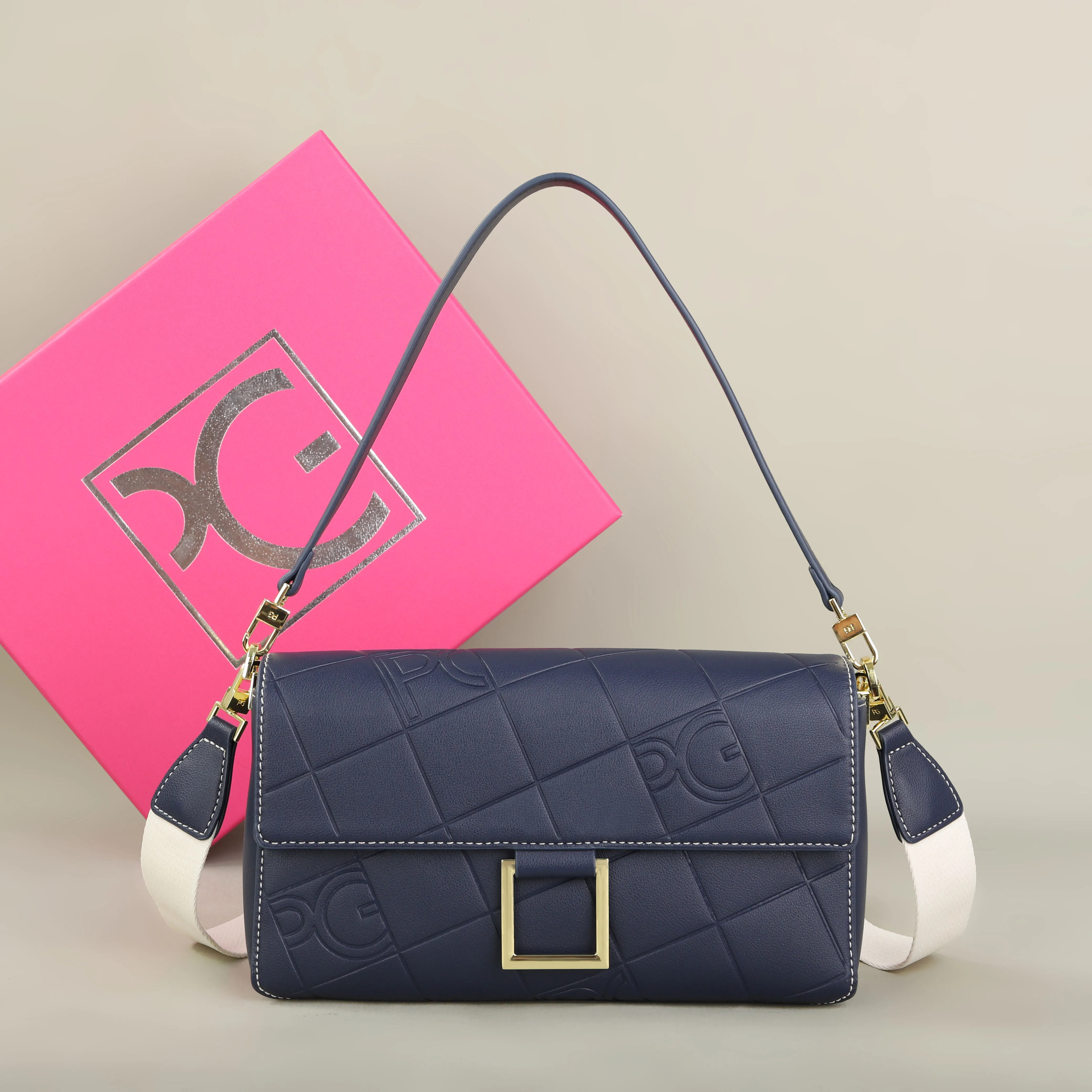 PATSY PG GARIS Kadın Klasik Om - Luxury Bags For Women Sale incelemesi ve fiyatı
