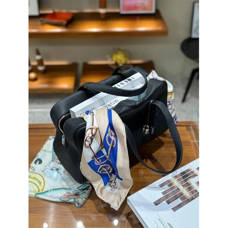 NONE Erste Schicht Cowhide Leather Bowling Bag Unisex 6