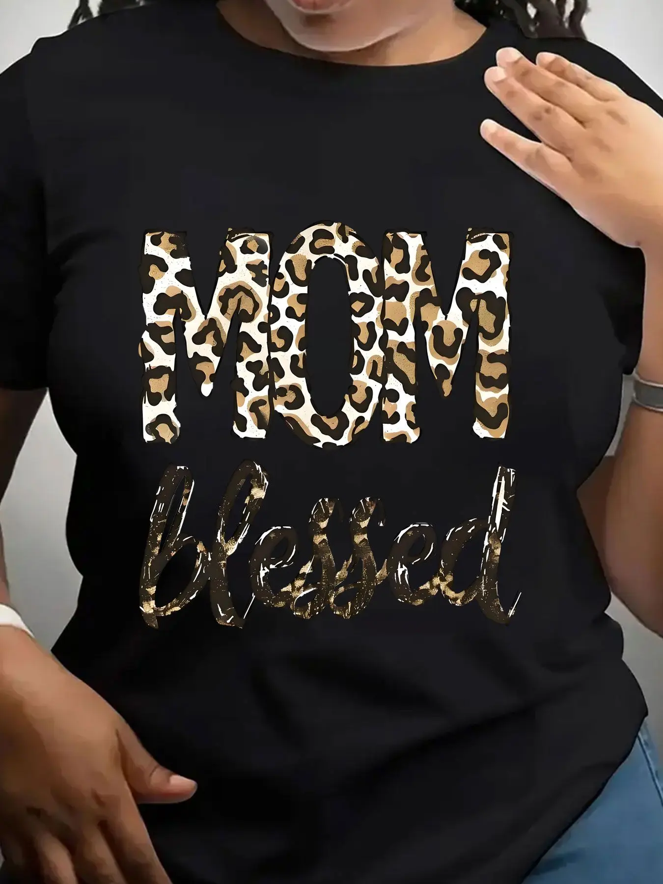 Women's Trendy Crew Neck T-Shirt Mom Blessed Leopard Print Design Suitable for Casual Sportswear
