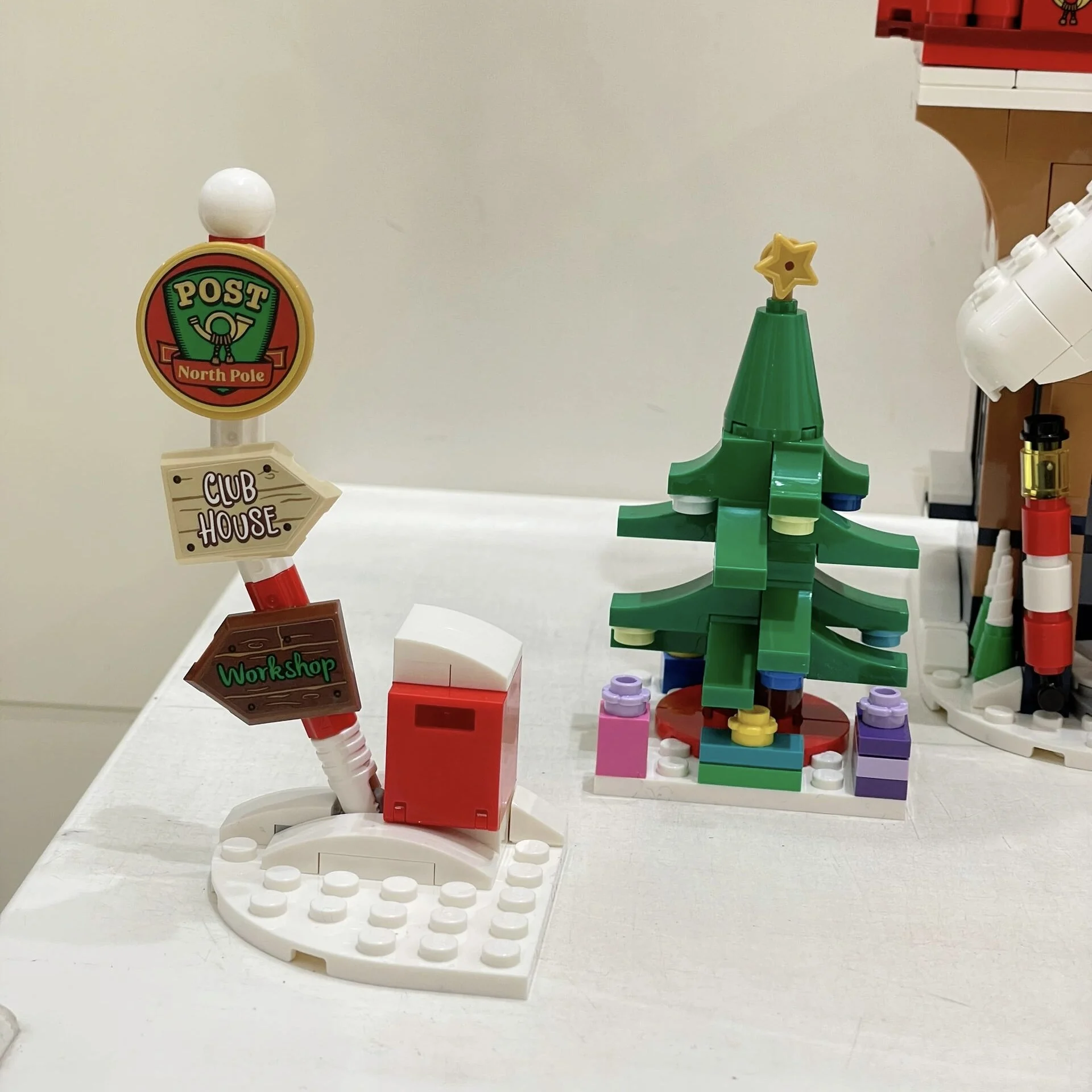 2025 novo 10339 blocos de construção do escritório postal do papai noel montagem arquitetura inverno modelo tijolos brinquedo para adultos crianças presentes natal