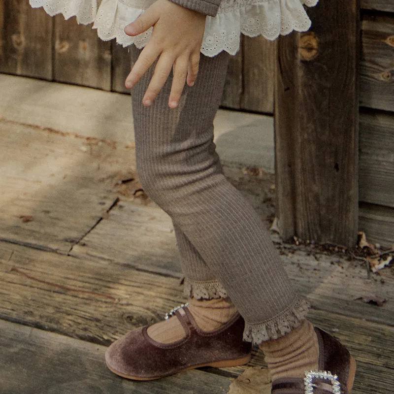 

Little Girl Leggings Solid Color Cotton Vintage Baby Girls Pants Autumn Winter Warm 2024 New Kids Children Cute Trousers