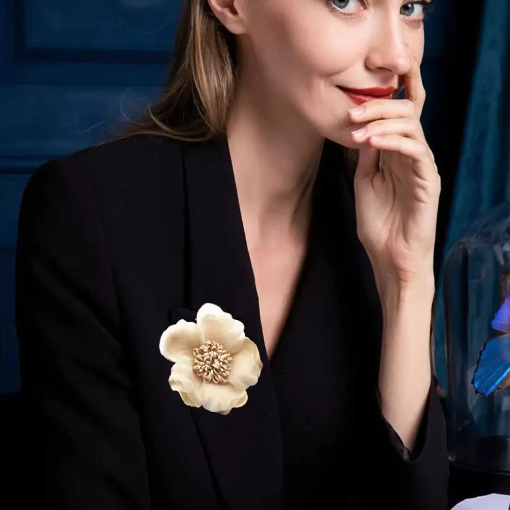 Broche de flores de tela de moda, alfiler de flores artificiales hecho a mano, decoración de boda, tocado de mujer, versión coreana