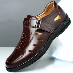 Sandalias de moda de verano para hombre, cómodas, huecas, antideslizantes, suaves, frescas, iluminadas, transpirables, fáciles de combinar, sandalias de cuero informales clásicas