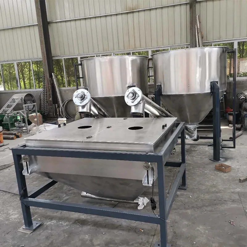 Metering and weighing machine, centralized feeding system, automatic mixing and weighing