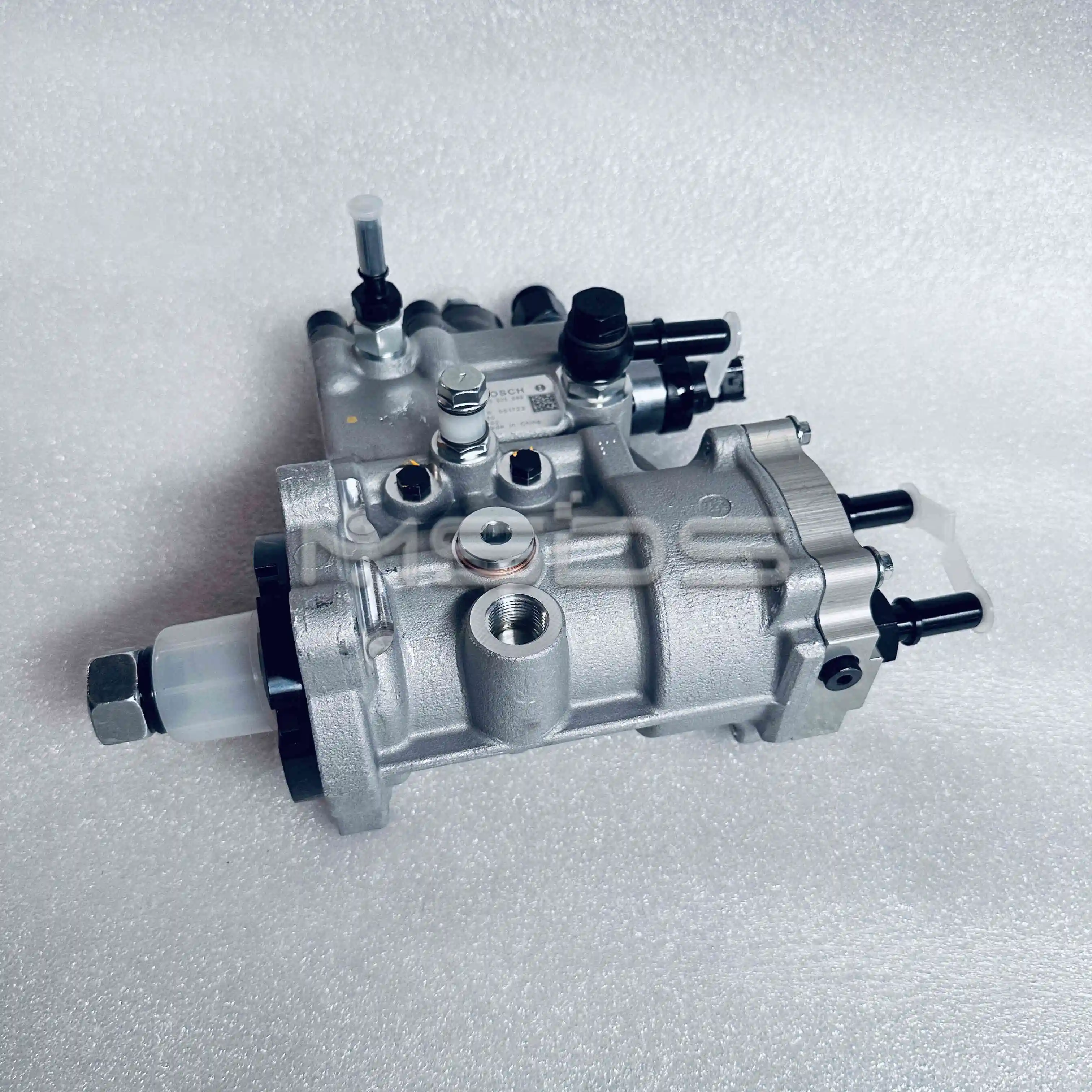 

QSL9 Machinery Engine Parts Fuel Pump 5482902 0445025689