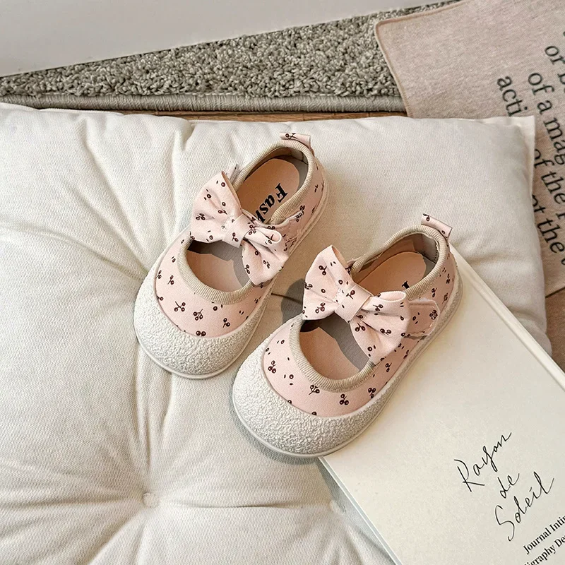 Scarpe di tela per ragazze primavera autunno New Bow Print scarpe da principessa per bambini scarpe Casual per bambini comode e traspiranti scarpe