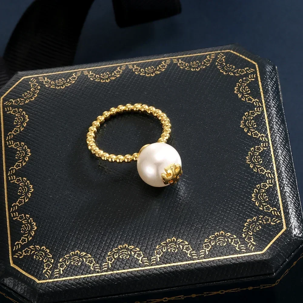 

Luxury S925 Silver Ring with Gold & Pearl - Classic Design for Women