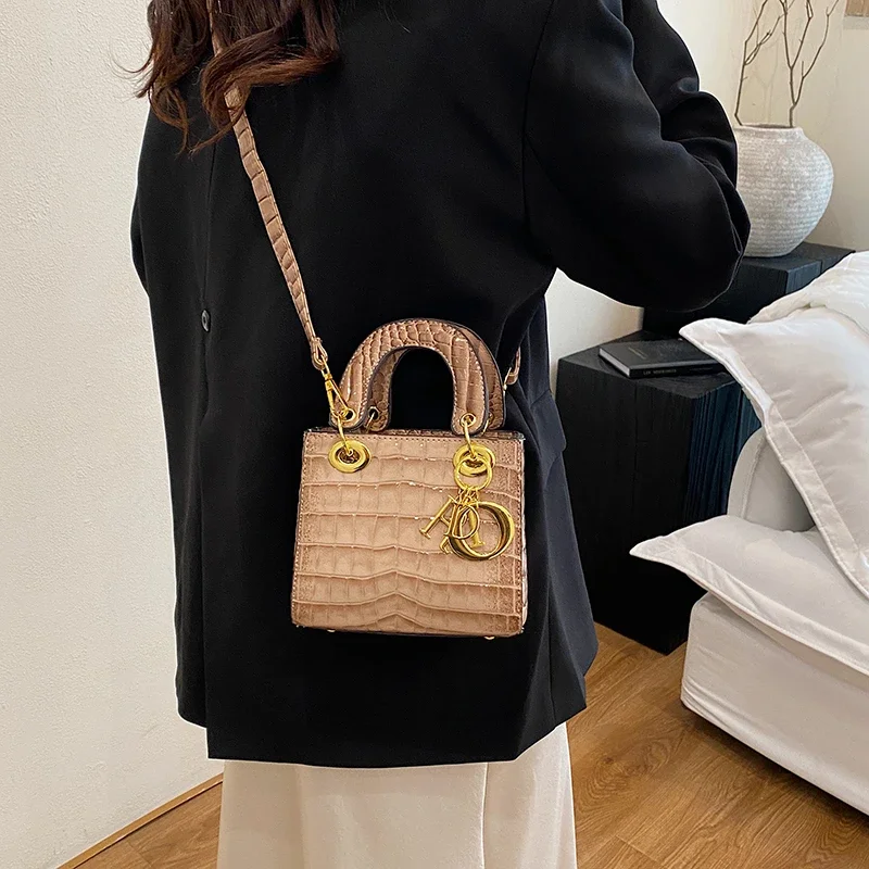 

Elegant Leather Classic Shopper Bag for Women Stylish Paris Fashion Inspired Large Capacity Casual Business Use