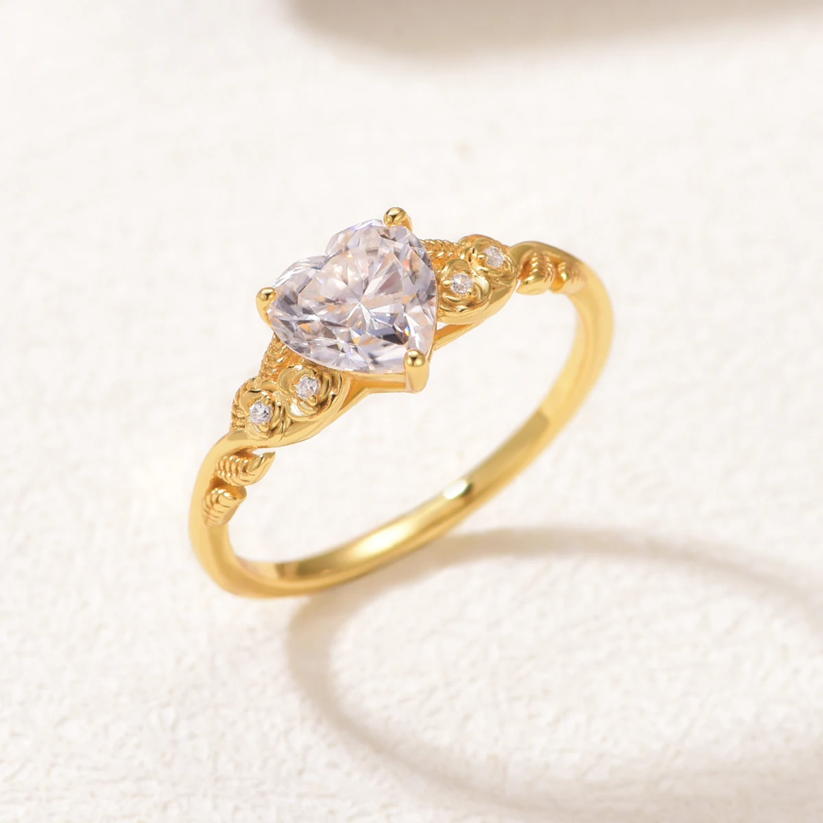 

Heart Shape Moissanite Diamond Vine Flower Women's Ring S925 Silver Plated 18K Gold Main Stone 1.5ct/7.0mm