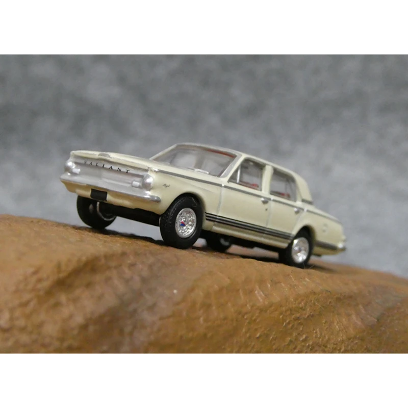 New Diecast Alloy 1:87 Scale 1963 Valiant AP5 Car Model Sand Table Scene Display Prop Adult Classic Collection Ornament Spot