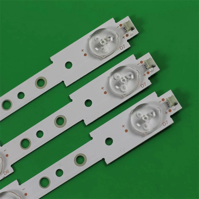 Cho Skyworth 32E350E 32E320W 32E306C SW323228 07 1PCS = 7LED LBUA-SDL320X1-S08B SW 32 3228 07 REV1.4 1 Cái = 580 Mm 1 Bộ = 3