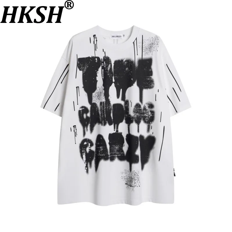 

HKSH Новая летняя мужская футболка в стиле High Street с граффити и буквенным принтом, свободного кроя, с круглым вырезом, с коротким рукавом, Ins Chic Casual Tees Ins HK19800