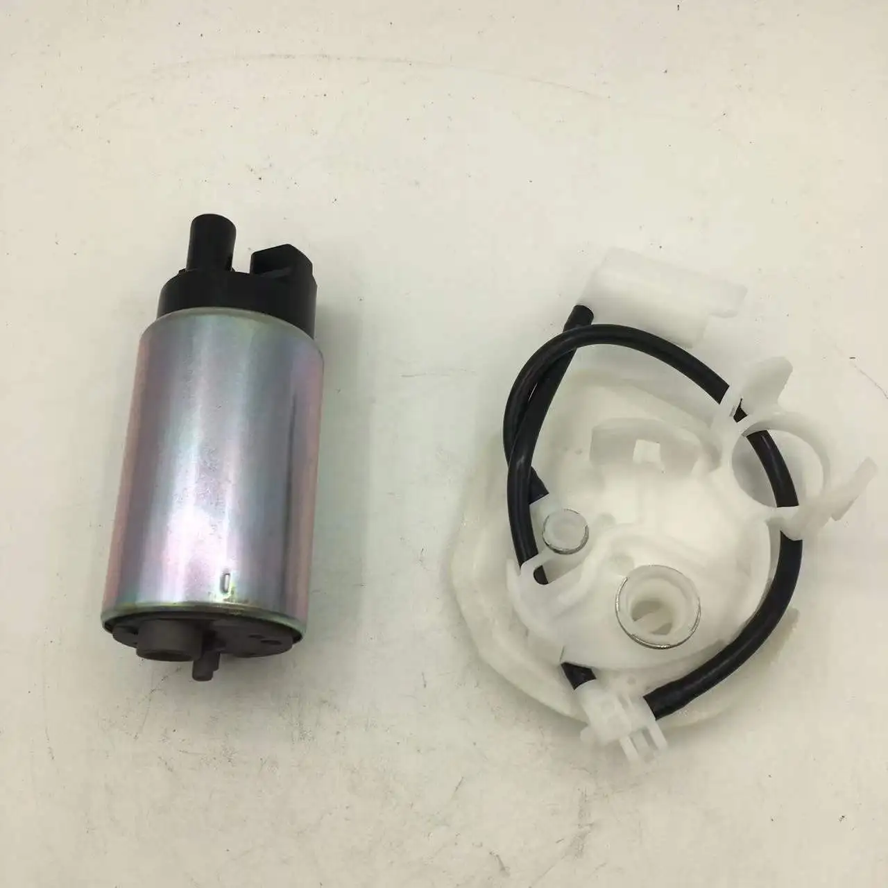 

For Toyota Highlander 2.7 Fuel Pump Electric Pump Core