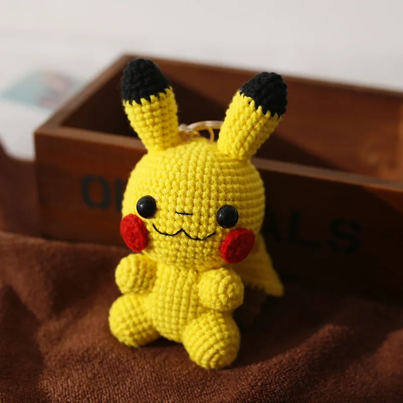 Llaveros de felpa de Pikachu de punto de ganchillo, animales de peluche, colgante pequeño, colgantes para mochila, regalos de Navidad y cumpleaños para niños