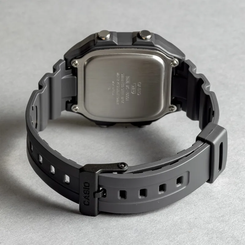 ساعة كاسيو أصلية للرجال مقاومة للماء في الهواء الطلق ساعة كوارتز كهربائية متعددة الوظائف رياضية للطلاب شاشة رقمية للرجال