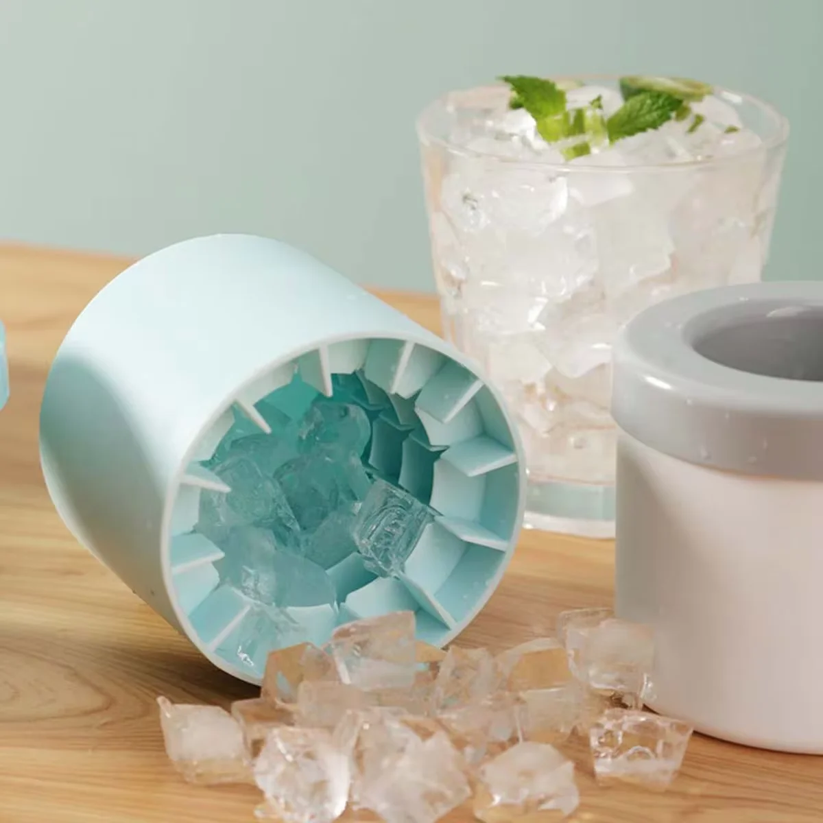 1 Easy-Release Silicone Cylinder Ice Tray-Mini Ice Bucket and Storage, Compact Ice Cup Refreshing Beverage Mold