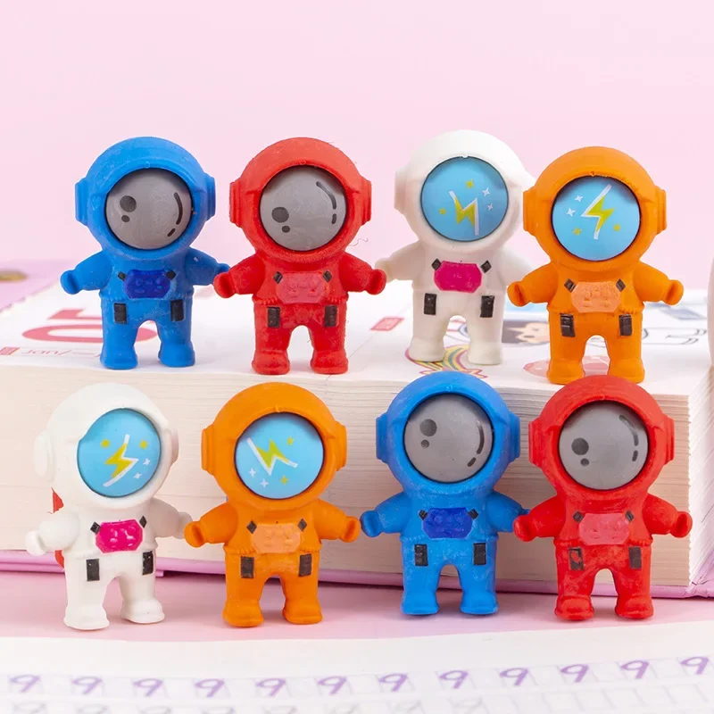 Imagem -06 - Cartoon 3d Cute Astronaut Borrachas para Crianças Nave Espacial Lápis Borracha Borrachas Presentes Kawaii para Estudantes Papelaria Escolar Pcs por Lote