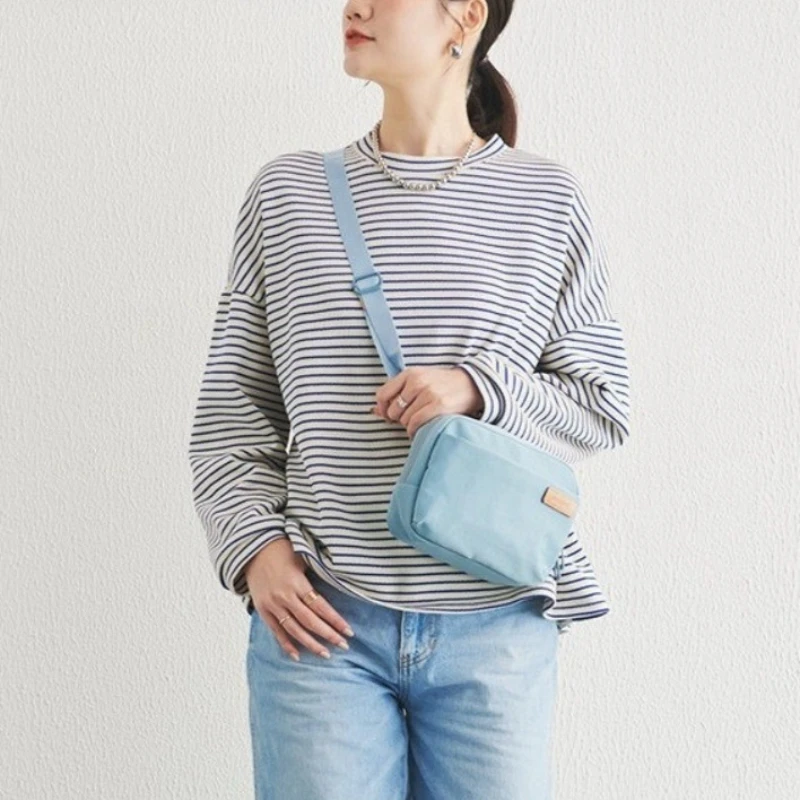 

YIFAN New Simple and Casual Solid Color Canvas Large Capacity Women's Bag Shoulder Bag for Travel and Commuting