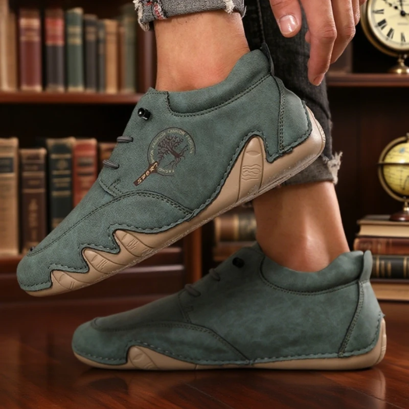 

Мужская кожаная повседневная обувь в стиле ретро, удобная повседневная обувь с уникальной волнистой подошвой, винтажные мягкие мужские модные замшевые кроссовки с узором дерева