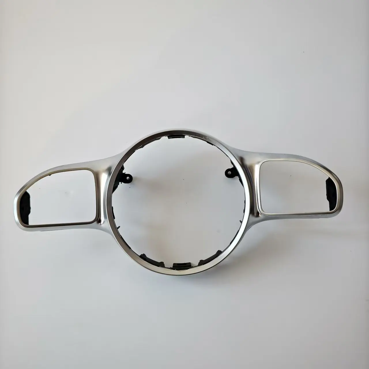 

Хромированная декоративная рамка для рулевого колеса автомобиля, для руля Mercedes-Benz 809.