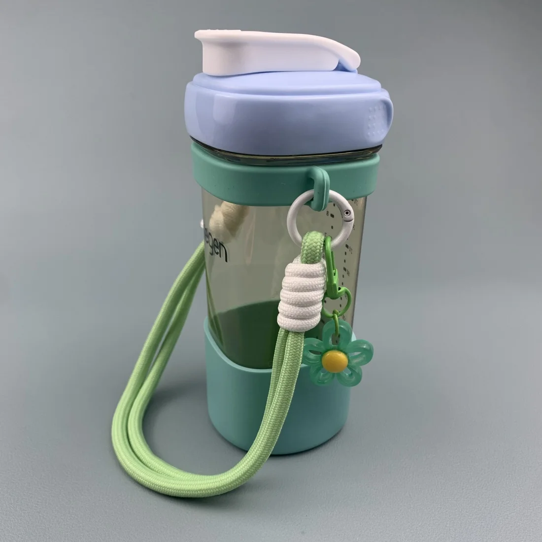 Flower Pendant Keychian lovely Water Bottle Handle Strap for Most  8-40oz Tumbler Cup,Phone Hanging Rope with Silicone Holder