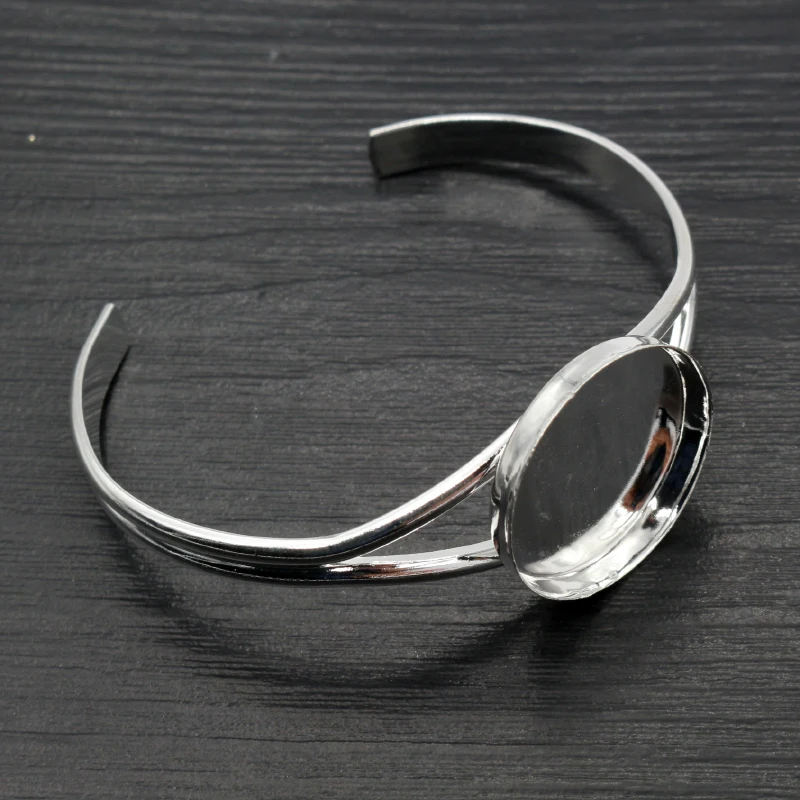 คุณภาพสูง 25 มม.กำไลเงินฐานสร้อยข้อมือผลการค้นหาที่ว่างเปล่าถาด BEZEL การตั้งค่า Cabochon Cameo K7-26