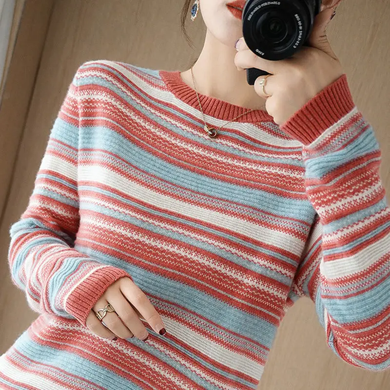 2024 New Fashion Autumn Women\'s Rainbow Knitted Shirt Women\'s Loose Long Sleeve Top Women\'s Striped Base Long Sleeve T-Shirt