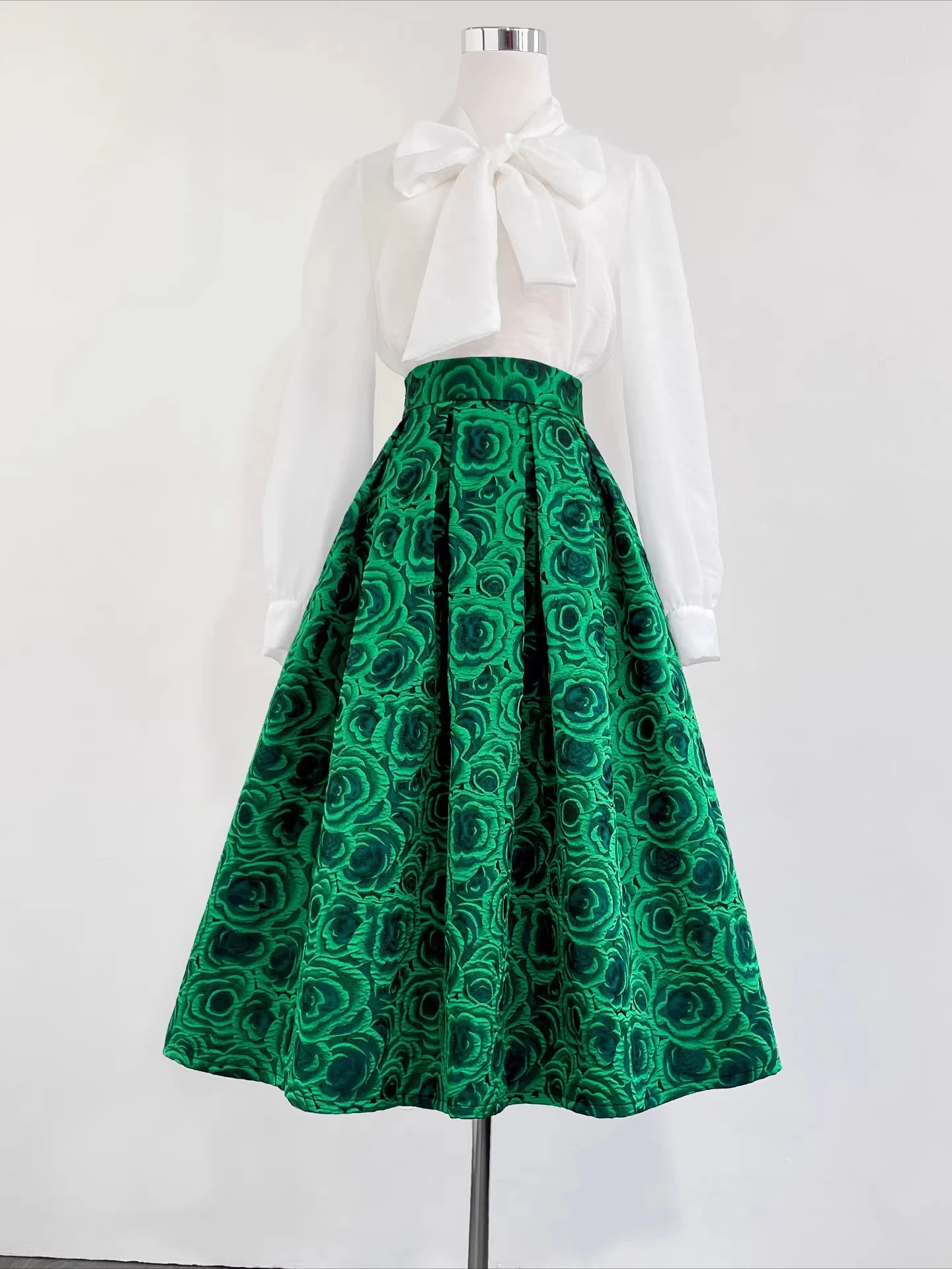 Wiosenno-jesienna nowa damska spódnica do połowy łydki, retro spódnica w kształcie litery A, żakardowa spódnica do pracy, średniej długości spódnica z bufkami.