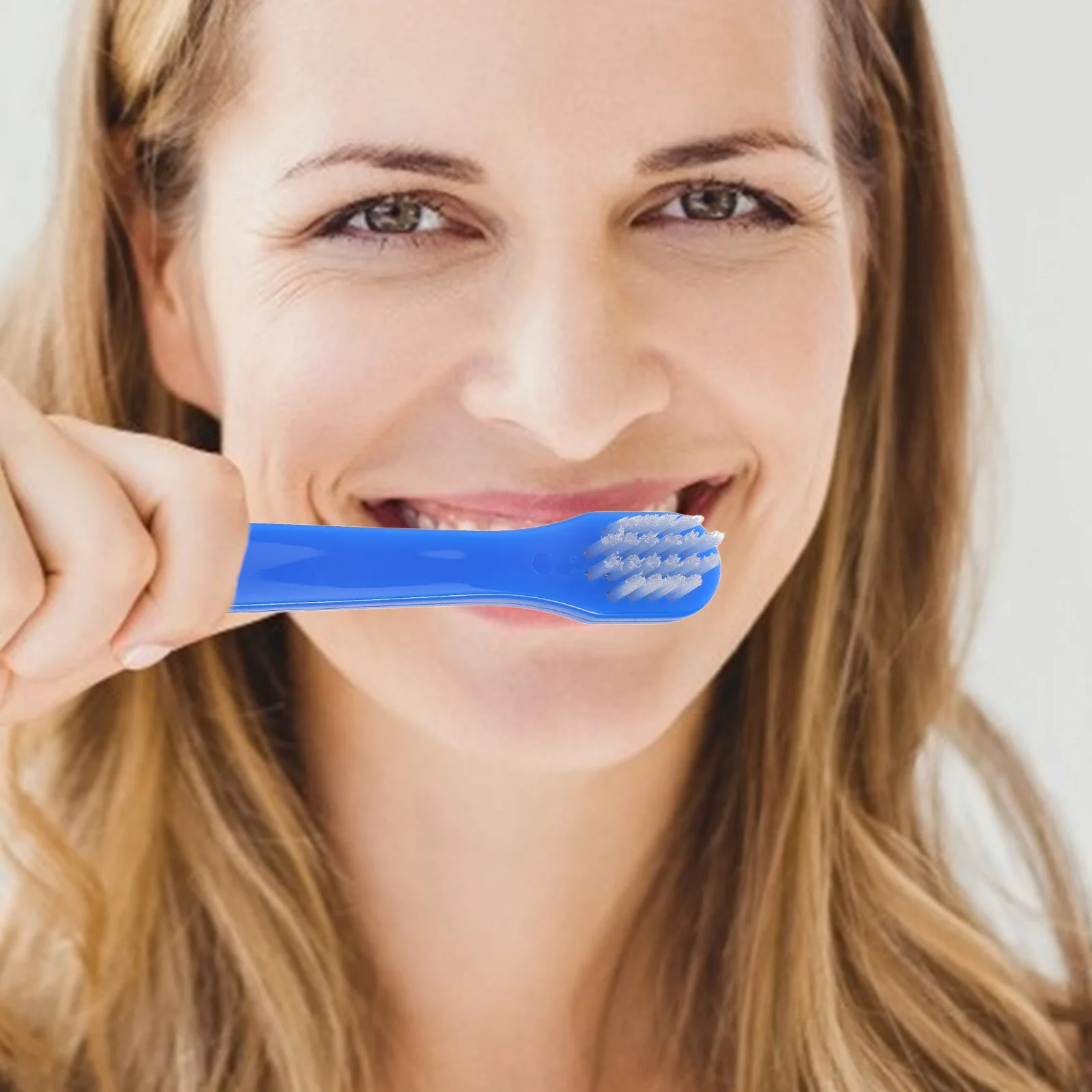 

4Pcs Eco-Friendly Denture Toothbrush 360-Degree Oral Cleaner for Partial Full Semi-Dentures Portable Ergonomic Handle