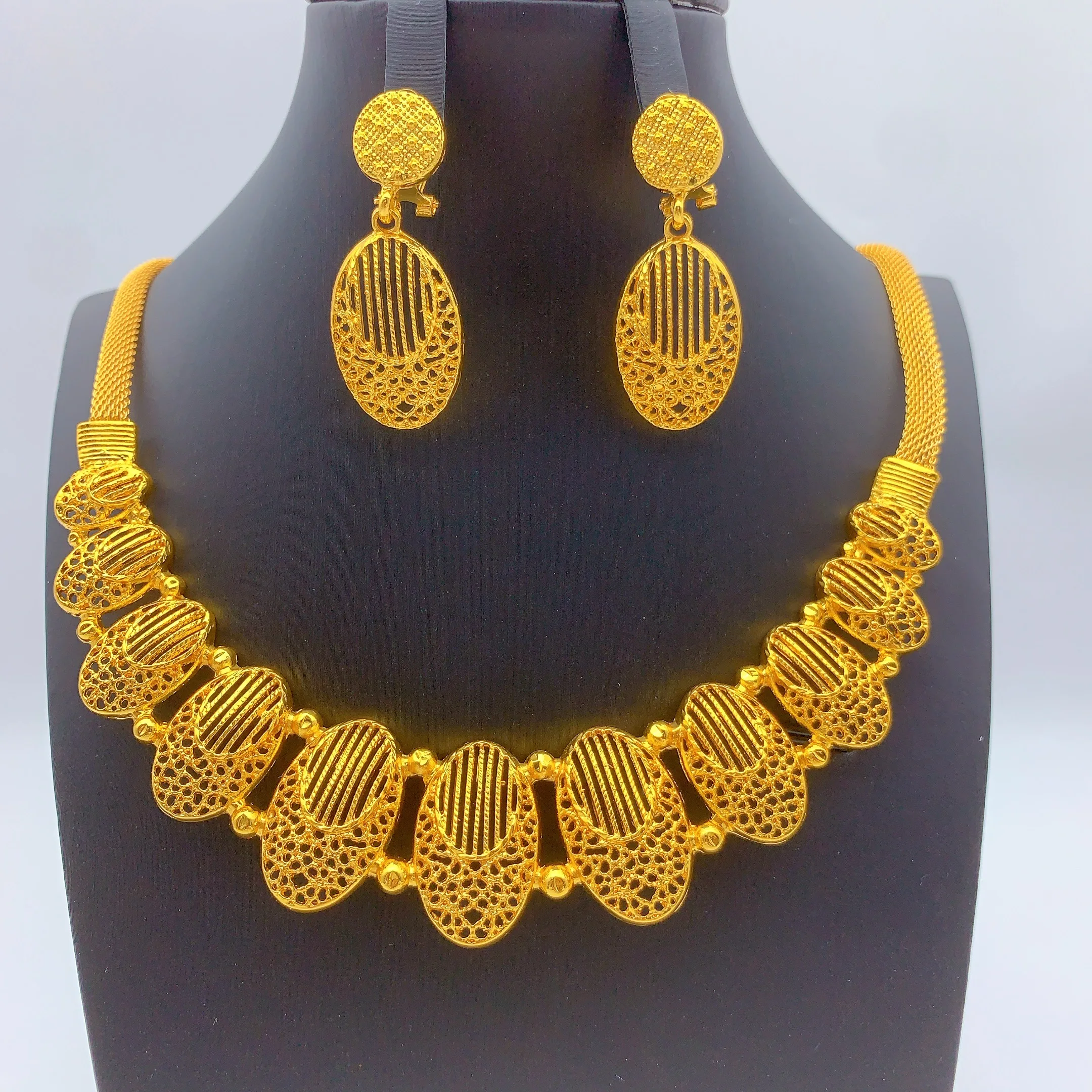 Dubai Braut vergoldete Halskette Ohrringe Schmuckset für Frauen brasilianische indische afrikanische Dubai Hochzeit Party Geschenk Schmuck