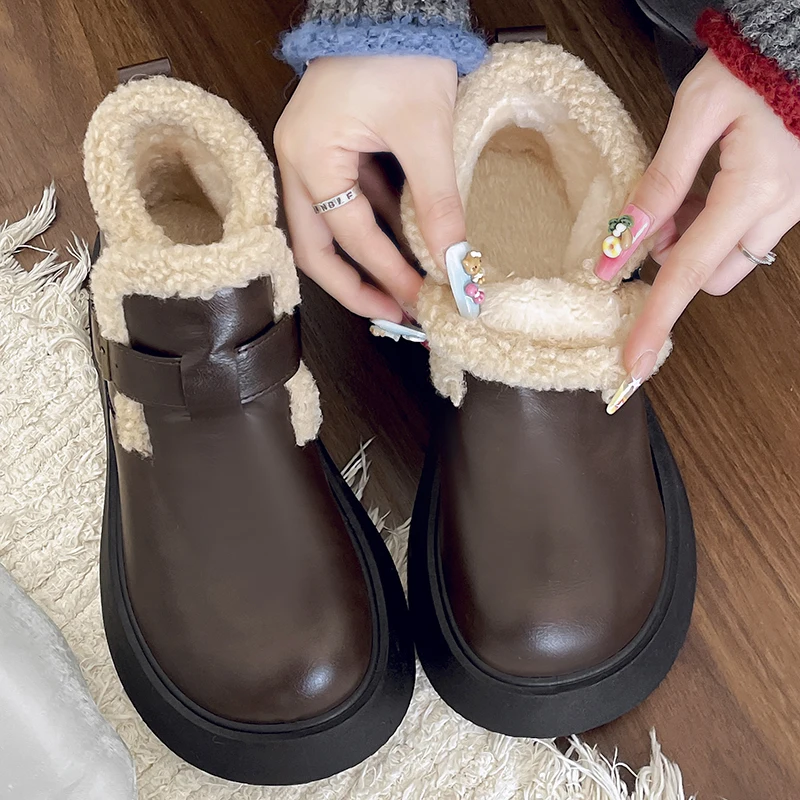 2024 New Winter Women's Shoes Boken Shoes Plush Fashion Retro Bean Shoes Cotton Women's Flat Sole Slippers Platform Women Boots