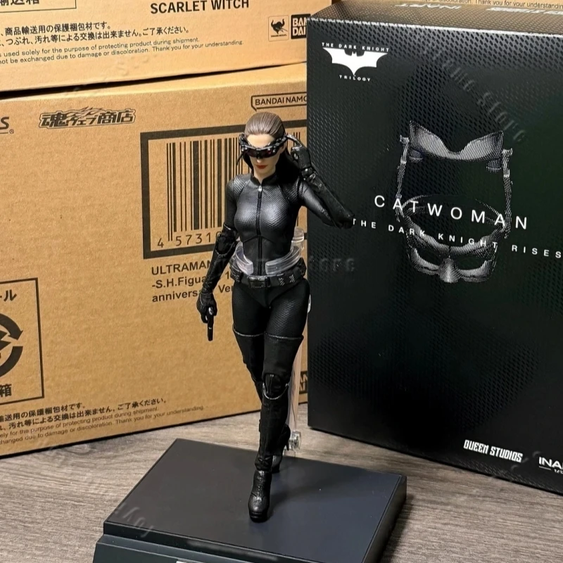 

[In Stock] INART Catwoman Action Figure 1/12 Scale Removable Collectible Model "The Dark Knight Rises" Movie Collectors Display