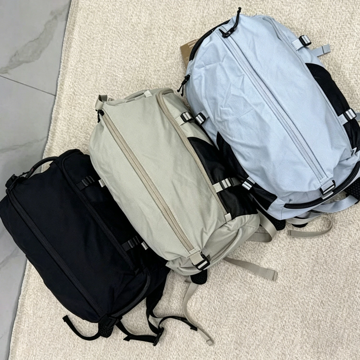 

High Quality Large Capacity Unisex Canvas Backpack Travel Sports Waterproof Women Handbag Badminton Tennis Men Backpack